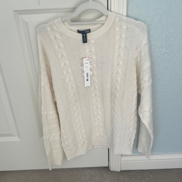 Aqua Cashmere Cable-Knit Sweater – Ivory – NWT – Size M - Picture 1 of 4